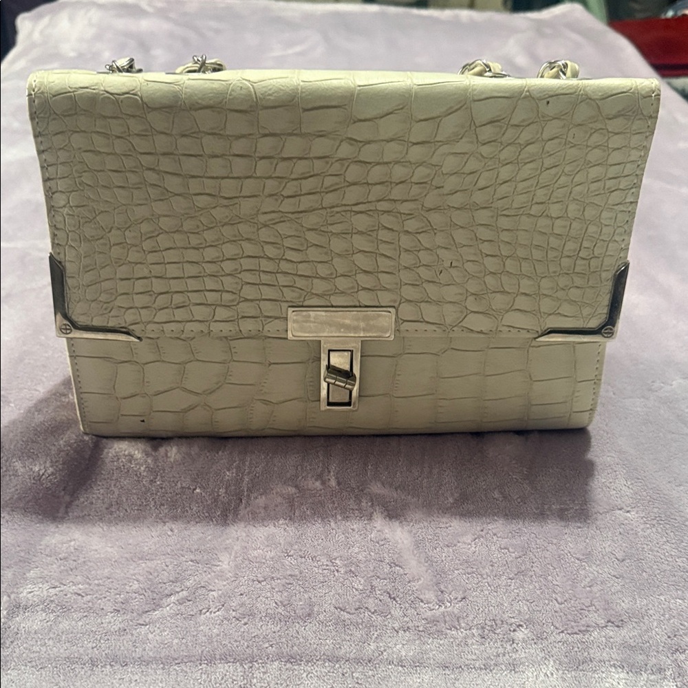 Fashion Cream Crocodile-Embossed Women's Bag